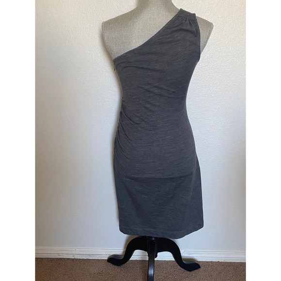 Banana republic one shoulder, Ruched side bodycon asymmetrical dress - Size 2 - Picture 4 of 10